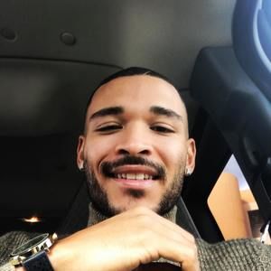 Meet your Posher, Aaron